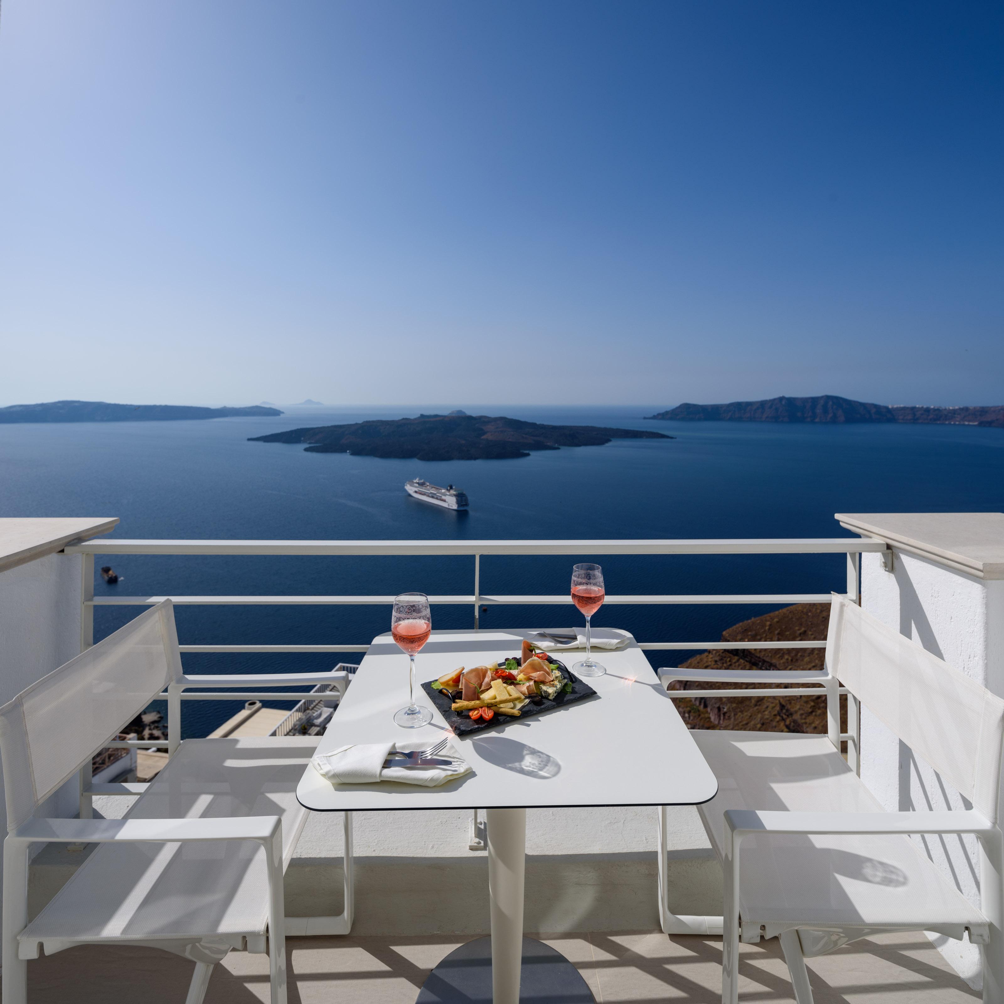 Nefeles Luxury Suites ฟิรา ภายนอก รูปภาพ